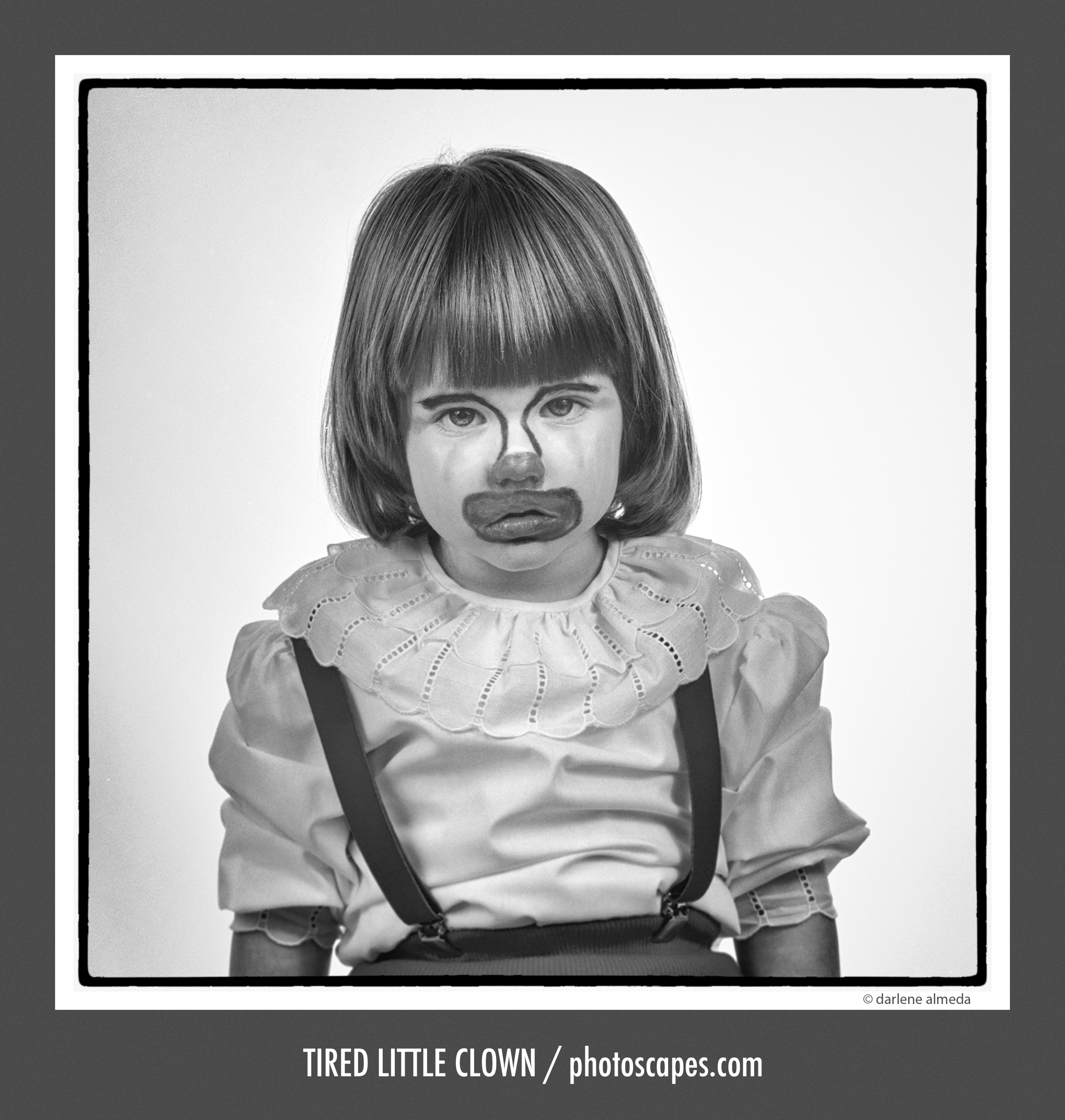 TIRED LITTLE CLOWN 500CM + 150 C + FILM